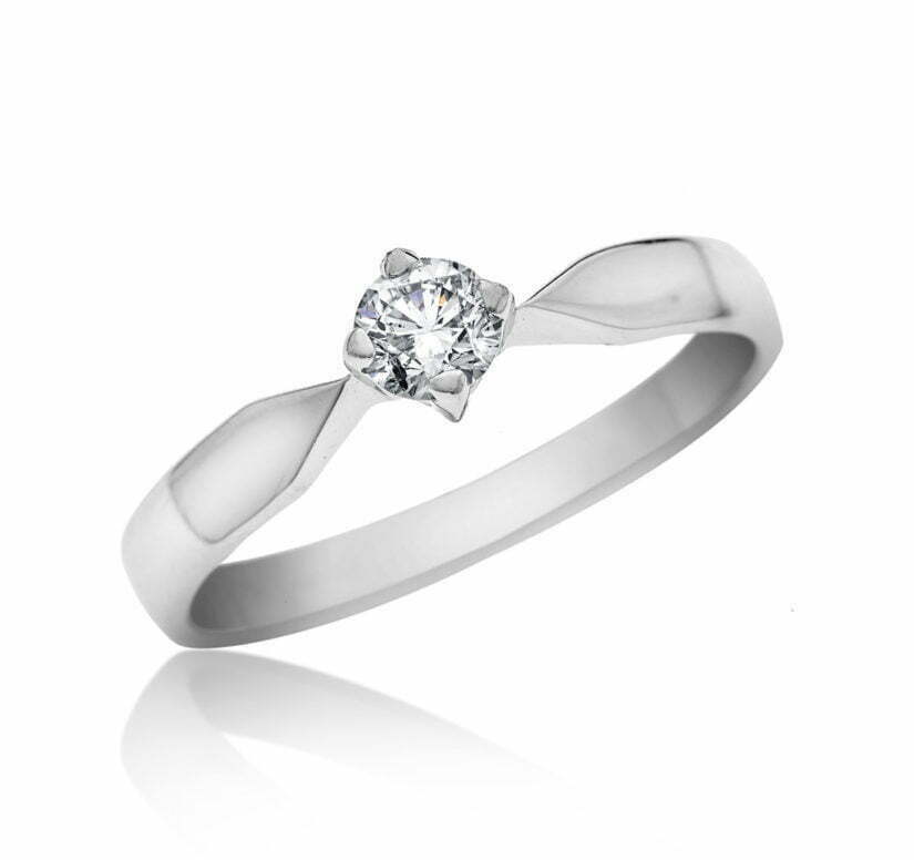 טבעת אירוסין בעיצוב קלאסי, זהב 18K, משובצת 0.2 קראט יהלומים