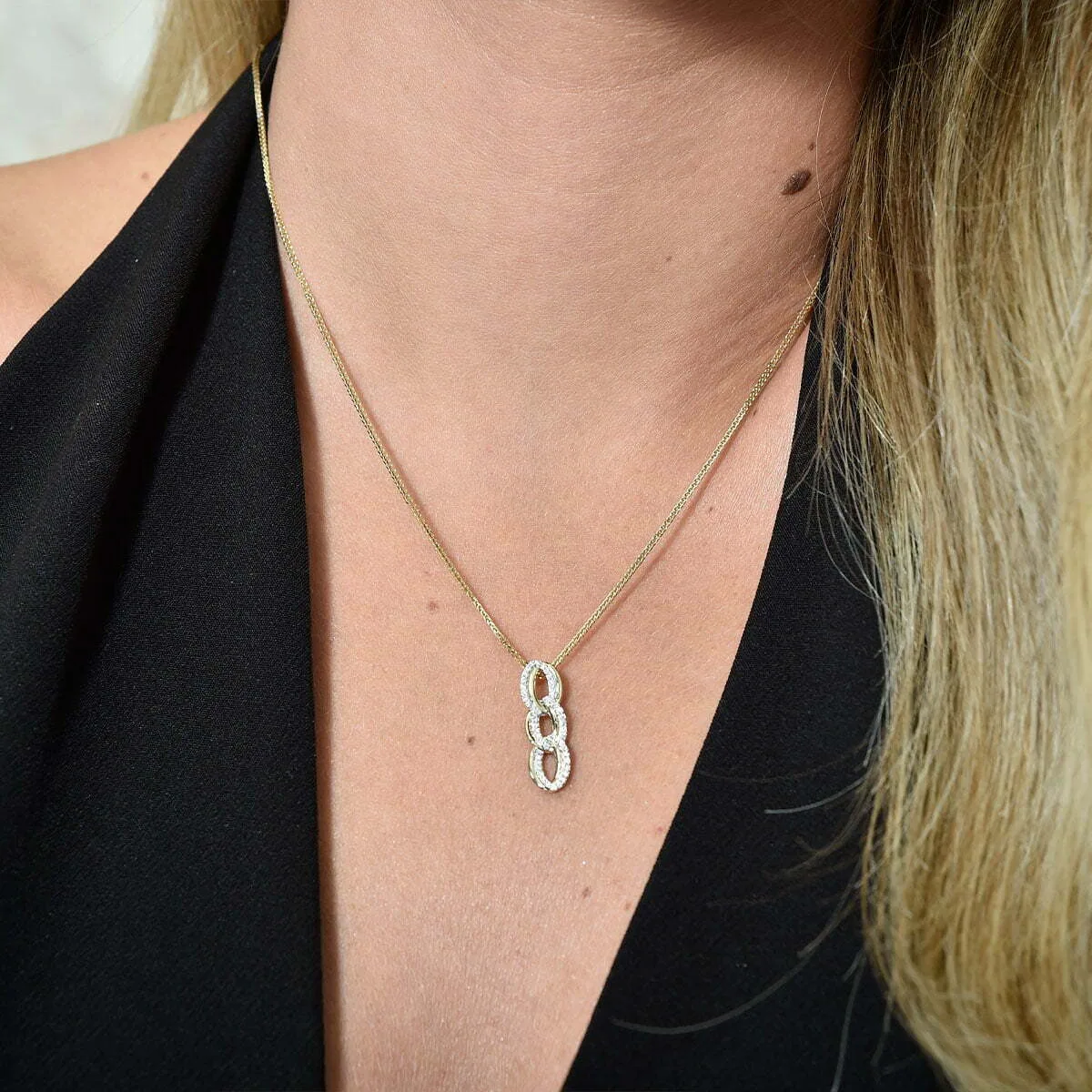 תליון יהלומים , זהב 14K, משובץ 0.15 קראט יהלומים, דגם PDPF12073