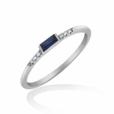 טבעת עם אבן ספיר כחולה ויהלומים, זהב 14K, משובצת 0.03 קראט יהלומים, דגם RD3623SA