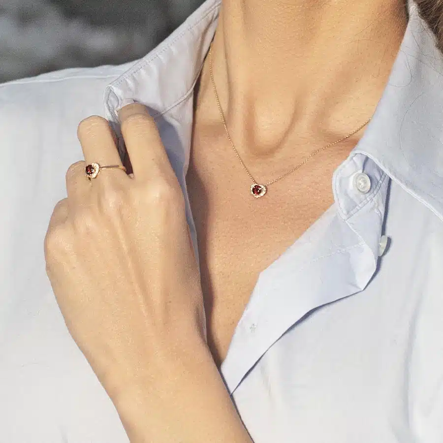 שרשרת בצורת לב עם אבן גרנט ויהלומים, זהב 14K, דגם CD3650GR