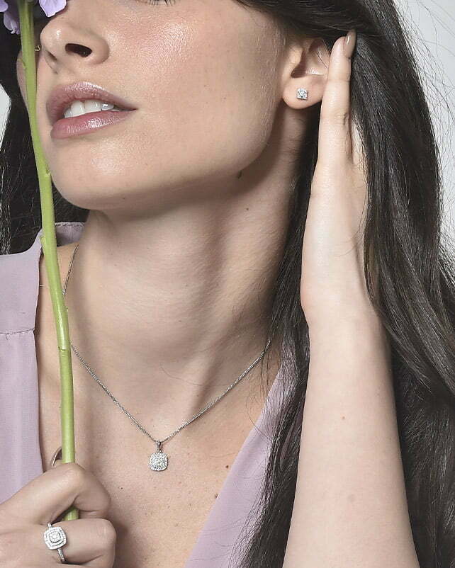 עגילי צמוד