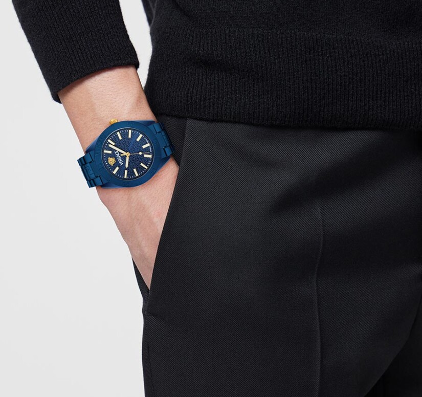 שעון Versace מקולקציית V-Dome Aluminum Bracelet Watch, שעון יוניסקס ,דגם VE0M00325