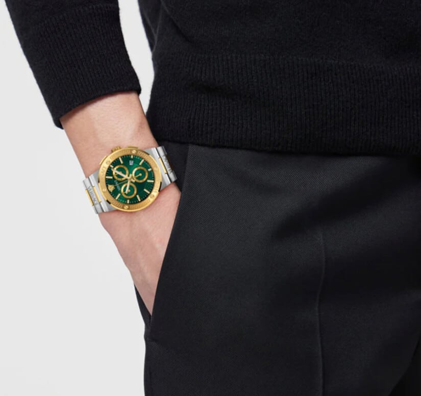 שעון Versace מקולקציית GRECA LOGO CHRONO RESTYLE , שעון לגבר ,דגם VEKMA0425