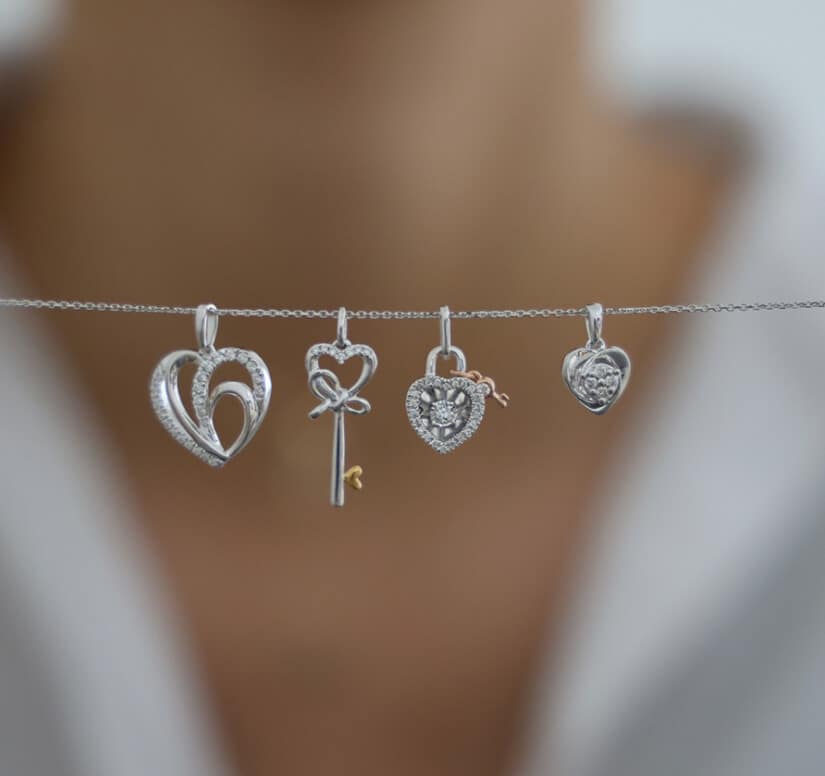 תליון יהלומים בצורת לב , זהב 14K משובץ 0.15 קראט יהלומים, דגם PDPH20410