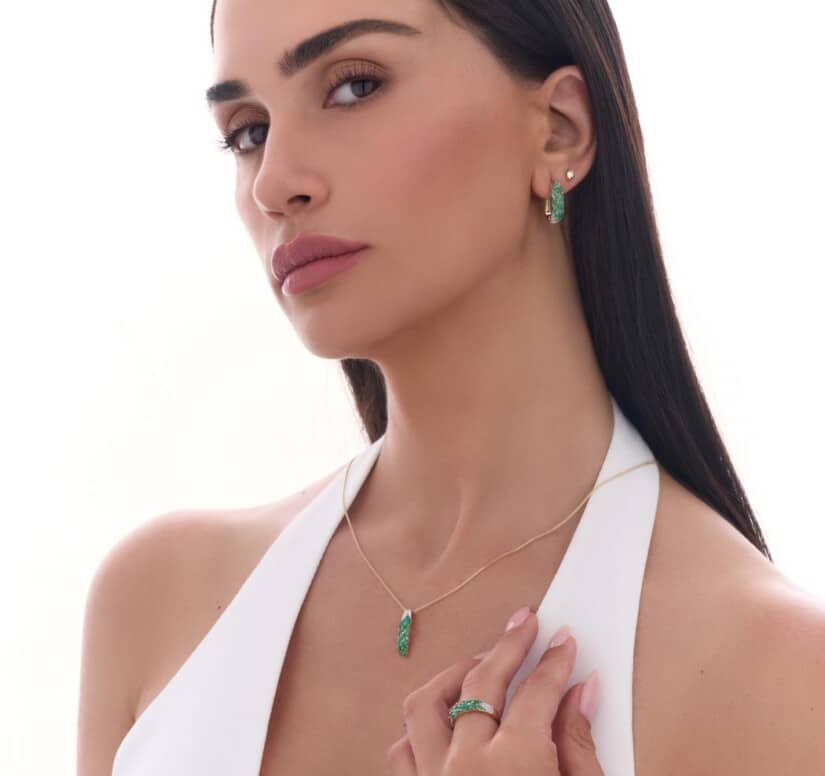 עגילי אמרלד ויהלומים, זהב צהוב 14K, משובצים 0.09 קראט יהלומים, דגם EDEH02883EM